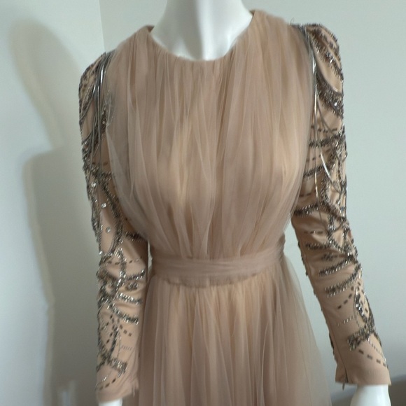 HENNIN Evening Gown Women’s Dress Size 38 Nude Tulle with Embroidery and Beading - Picture 7 of 16